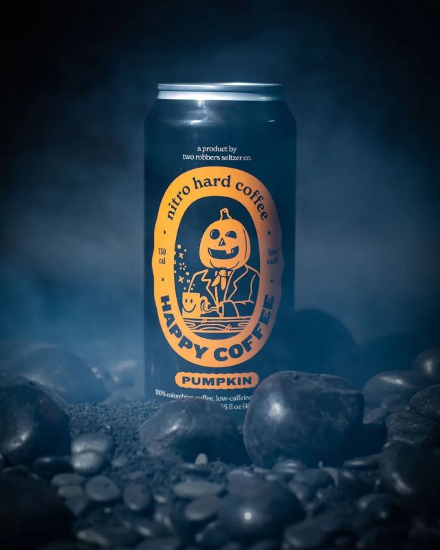 It’s not too early for pumpkin, right? @two_robbers Happy Coffee Pumpkin is made with 100% Colombian coffee. Low caffeine. Nitro infused for a draft-like pour, every time. 

Tasting notes: pumpkin, maple syrup, coffee, cinnamon, brown sugar. Super smooth. Rich in taste like your favorite pumpkin beer, but low in calories and carbs.